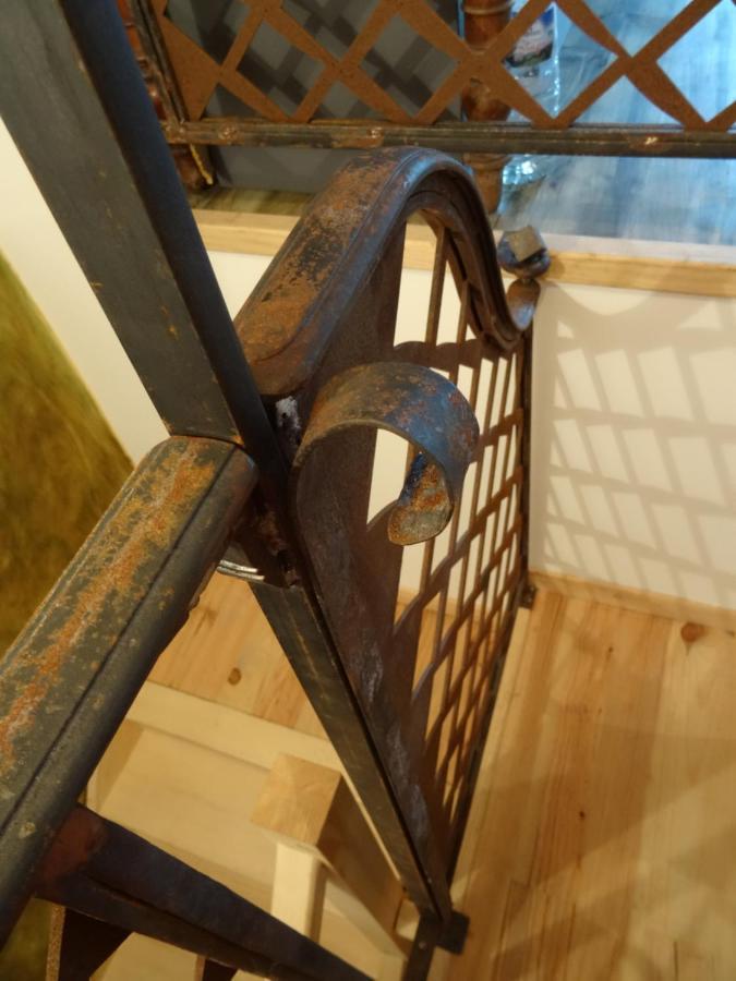L'Escalier Des Reves Panzió Saint-Sauveur-en-Puisaye Kültér fotó